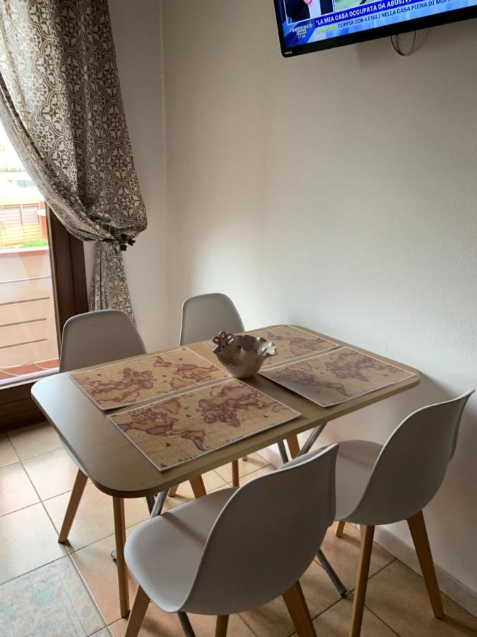 Bed And Breakfast Dolly SantʼAntìoco Buitenkant foto