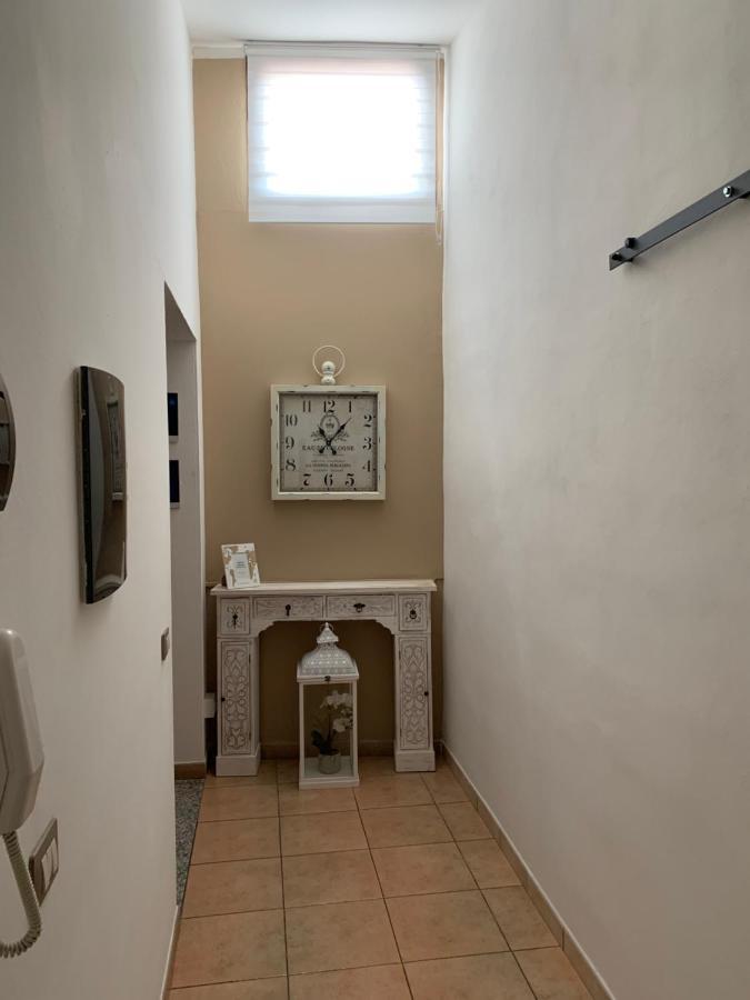 Bed And Breakfast Dolly SantʼAntìoco Buitenkant foto